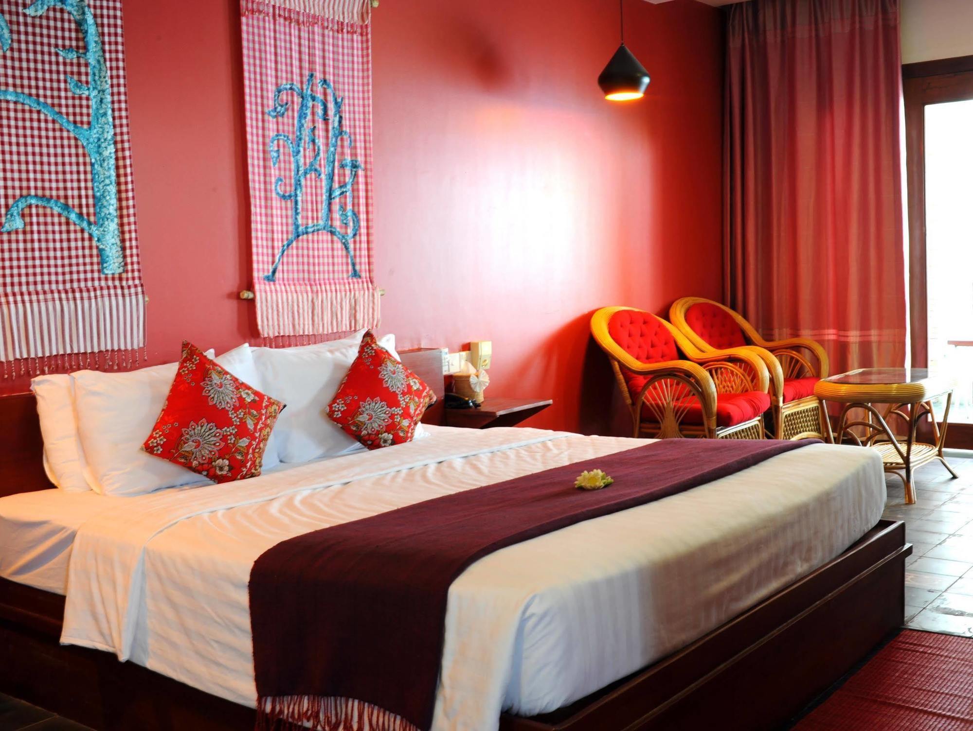 Charming Angkor Resort & Spa Сиемрип Экстерьер фото