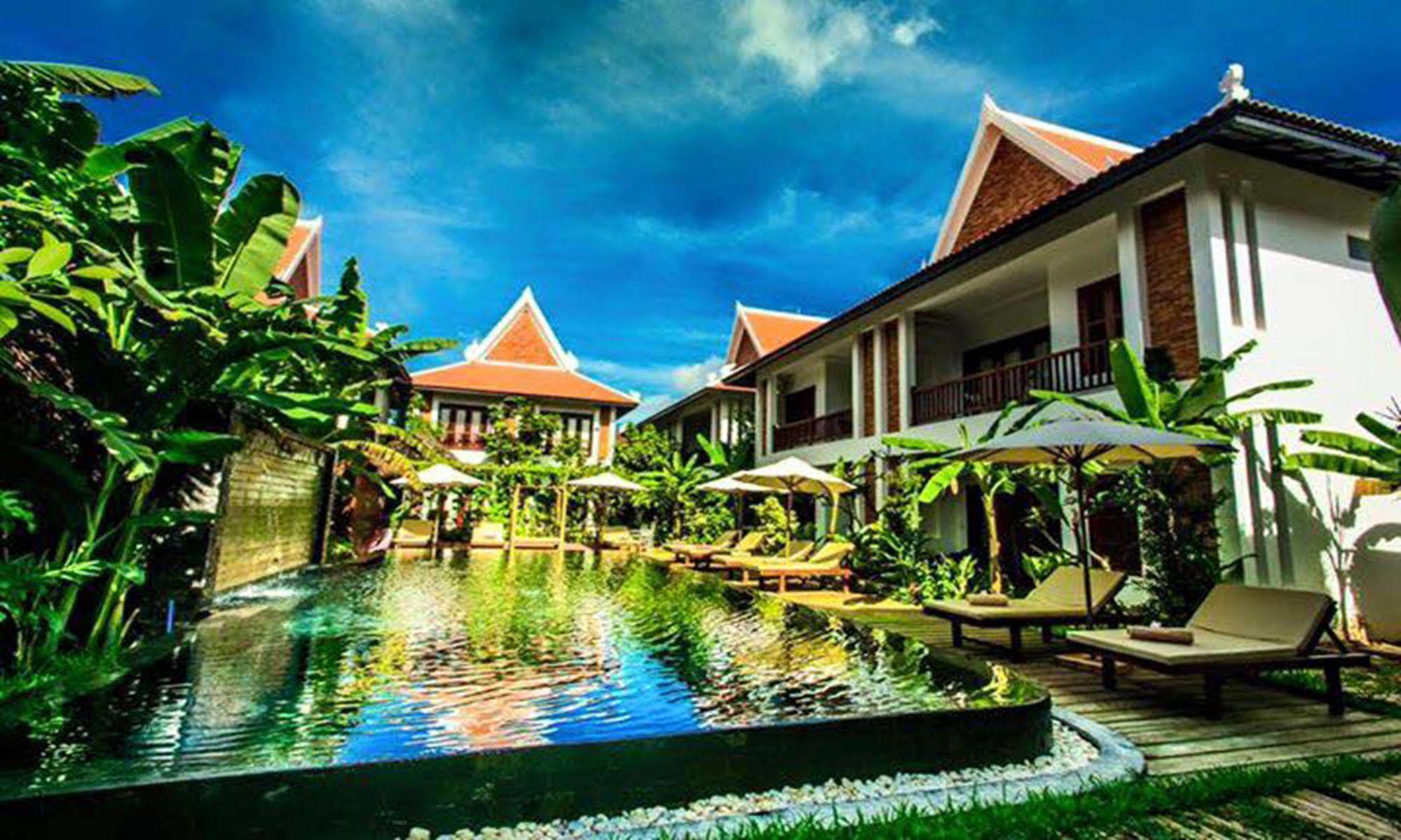 Charming Angkor Resort & Spa Сиемрип Экстерьер фото