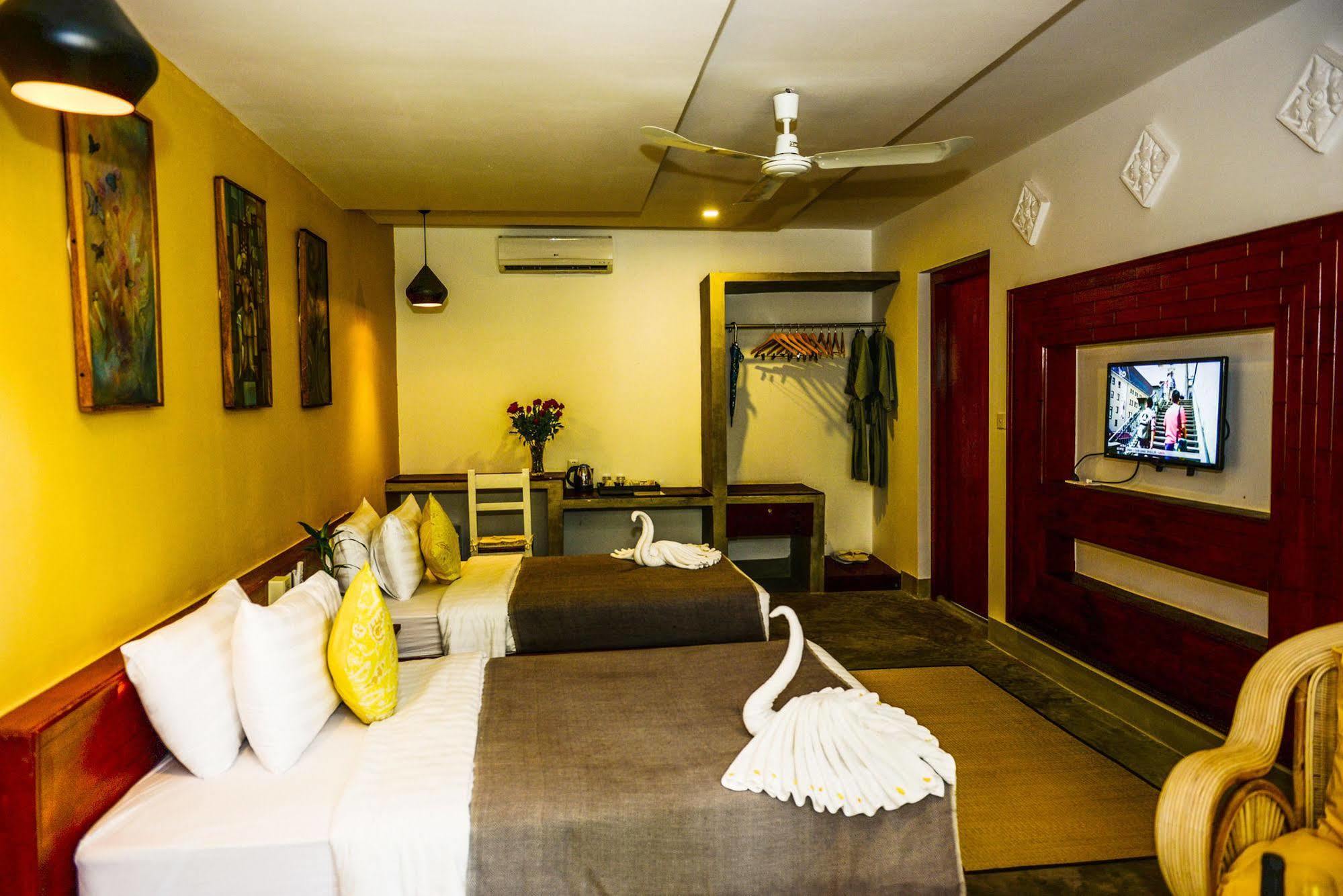 Charming Angkor Resort & Spa Сиемрип Экстерьер фото